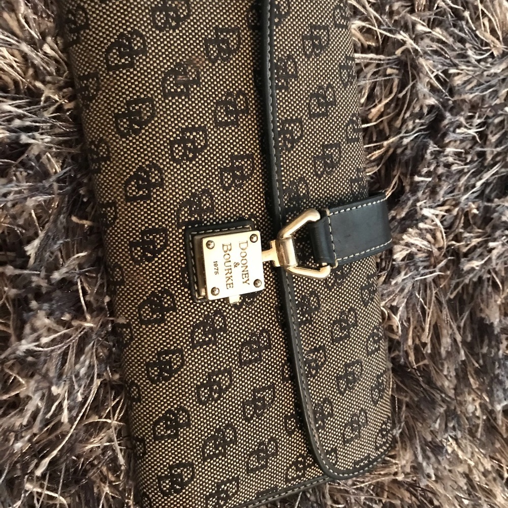 Dooney&Bourke monogram wallet